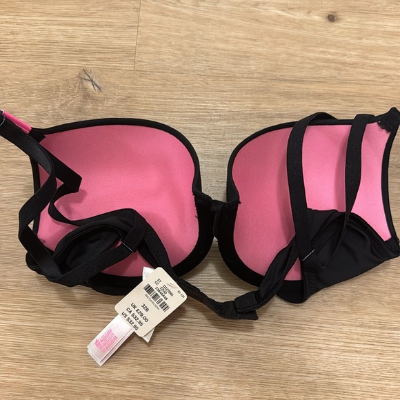 VS Pink Push-up Bra - Picture 4 of 4
